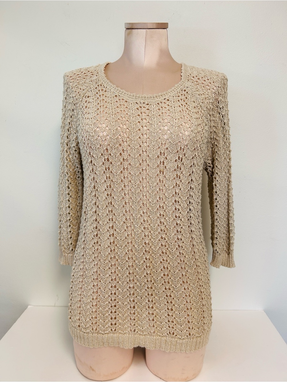 Chico’s Gold Metallic Threaded Sparkly Beige Sweater Womens Chico’s 1 = Med 8